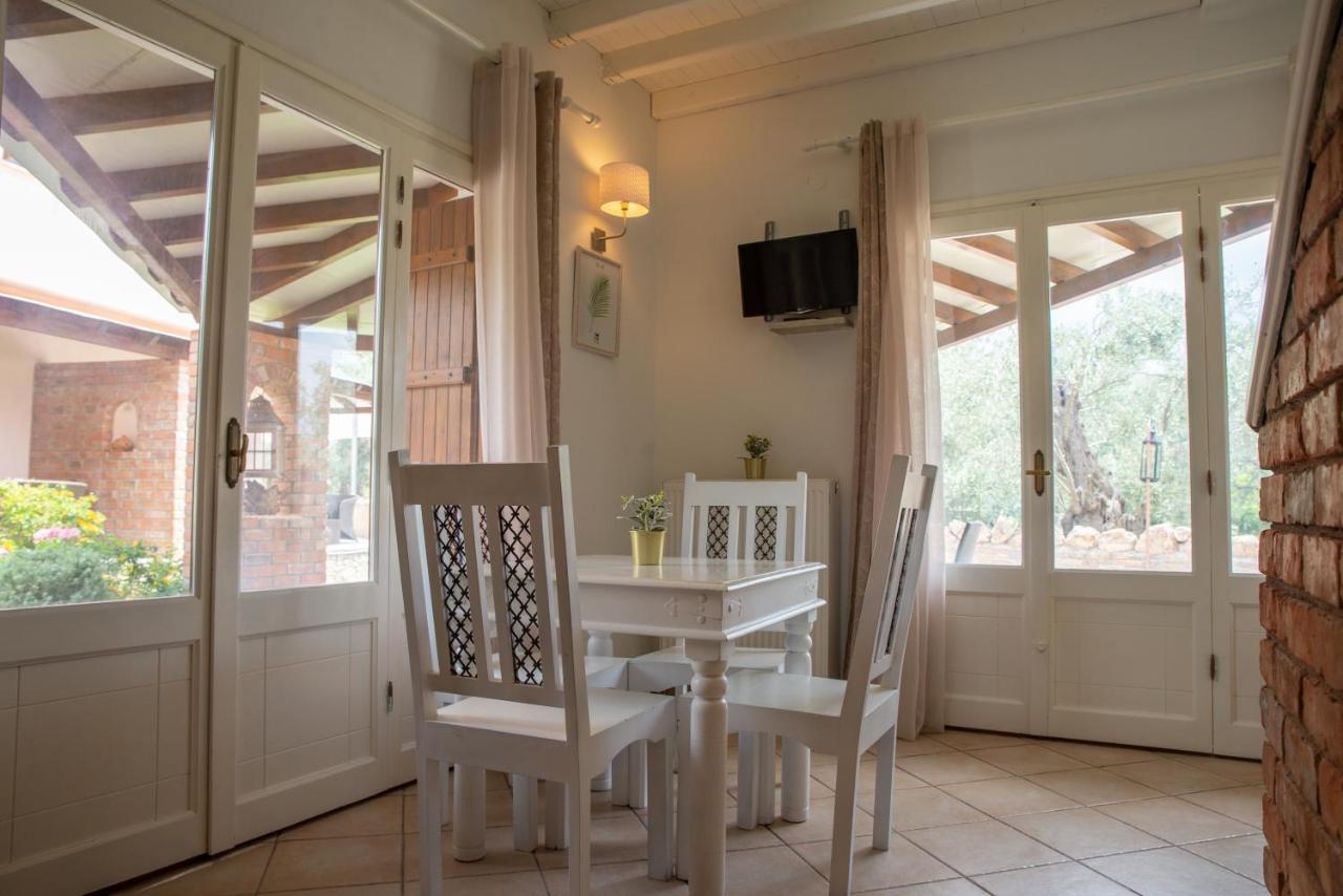 Symmetron Suites Kálamos Zewnętrze zdjęcie